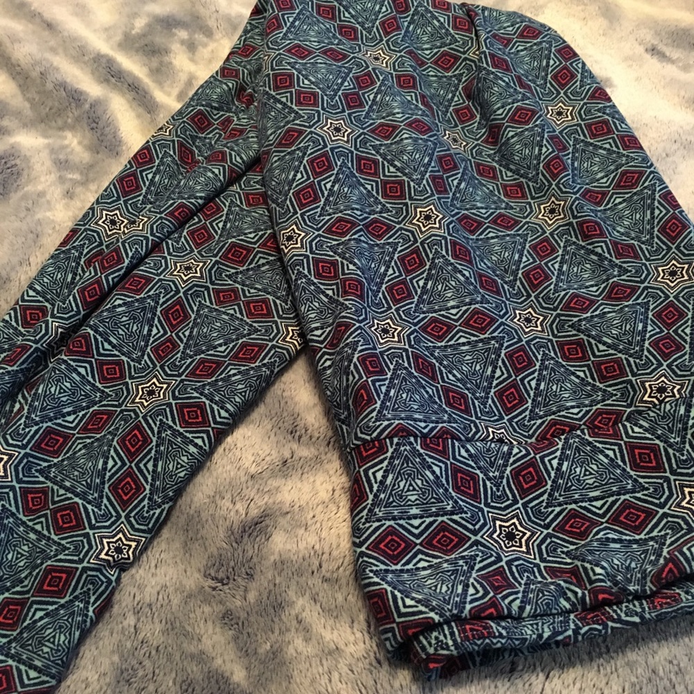Tall and curvy LuLaRoe leggings